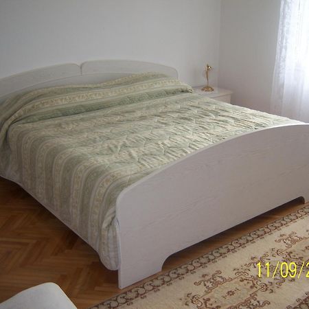 Apartments Cerin Fažana Szoba fotó