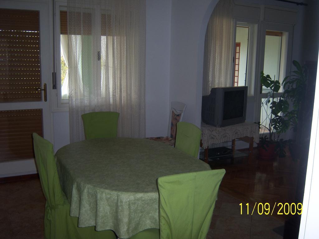 Apartments Cerin Fažana Szoba fotó